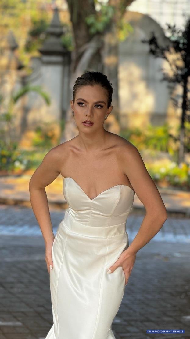 Camila Verniano Photo 18